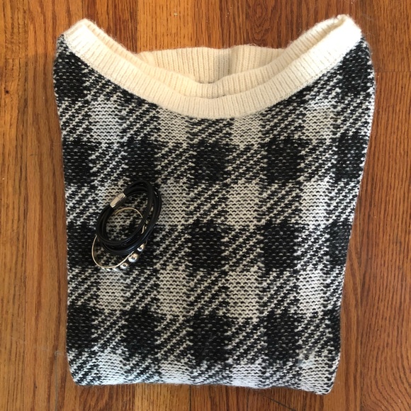 Express Black & Cream Plaid Style Sweater - Picture 5 of 5